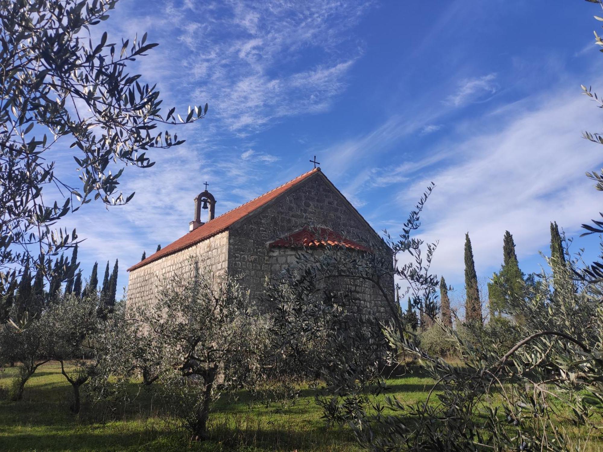 Country House Uros In Nature With Pool Lovorno Exteriör bild
