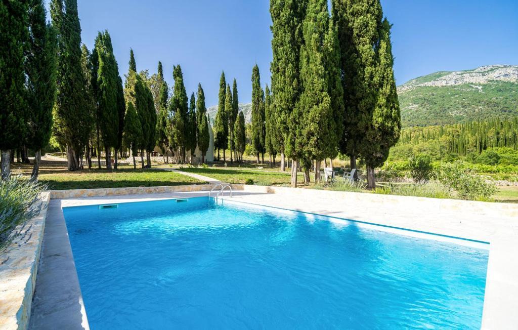 Country House Uros In Nature With Pool Lovorno Exteriör bild